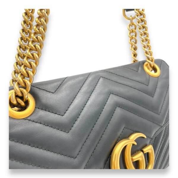 GG Marmont Black Shoulder Bag in Calfskin, Gold hardware - Image 8