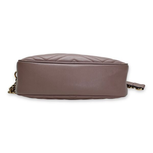 GG Marmont Small Crossbody bag in Calfskin, Gold Hardware - Image 5