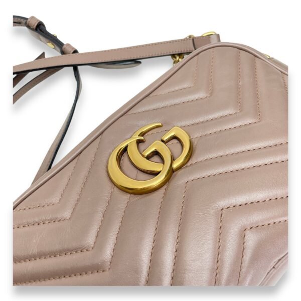 GG Marmont Small Crossbody bag in Calfskin, Gold Hardware - Image 6