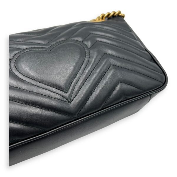 GG Marmont Shoulder Bag Medium Black in Calfskin, Gold hardware - Image 17