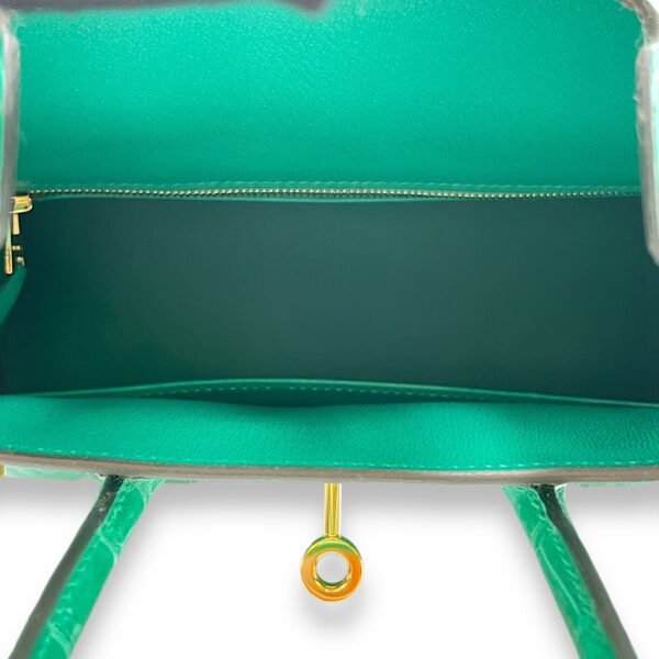 Birkin 25 Vert Jade in Shiny Porosus, Gold hardware - Image 6