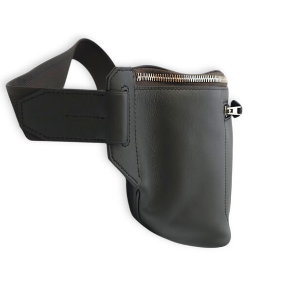 Chyslide Belt Bag GM Vert in Cristobal, Silver hardware - Image 4