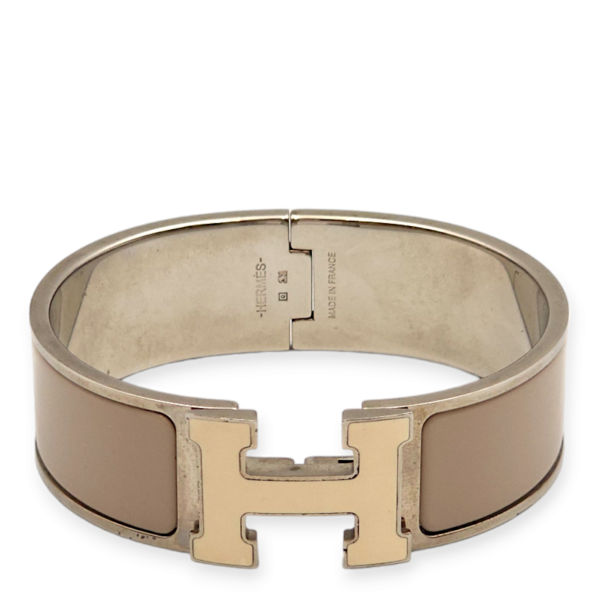 Clic H Medium Width Marron Bracelet in Enamel