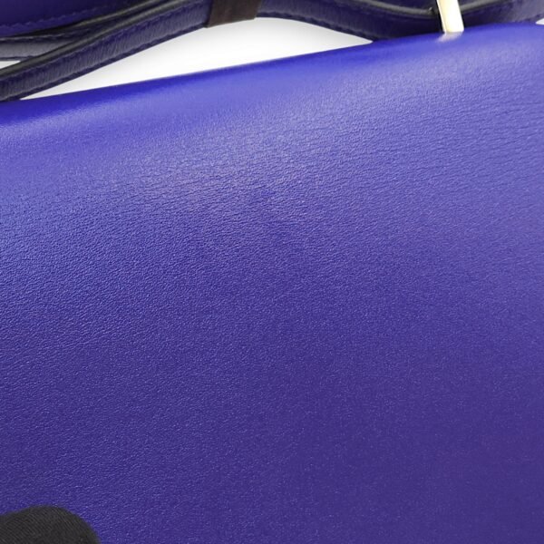 Constance 18 Blue Electric in Tadelakt, Palladium hardware - Image 3
