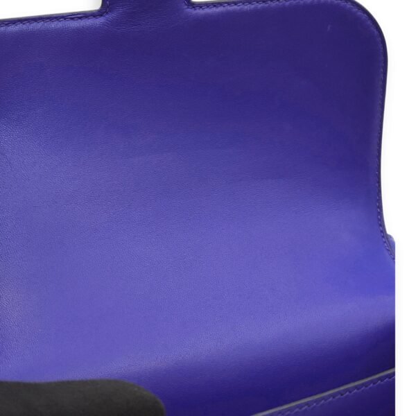 Constance 18 Blue Electric in Tadelakt, Palladium hardware - Image 9