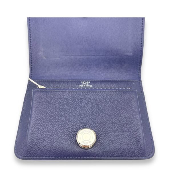 Dogon Compact Bleu Encre in Calfskin, Palladium hardware - Image 11