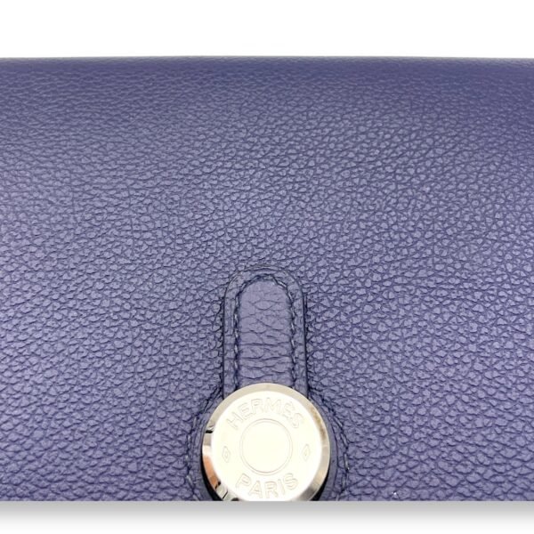 Dogon Compact Bleu Encre in Calfskin, Palladium hardware - Image 7