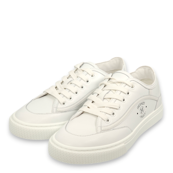 Get 36 White Sneakers in Calfskin - Image 2