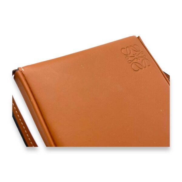 Heel Wallet Brown in Calfskin - Image 6