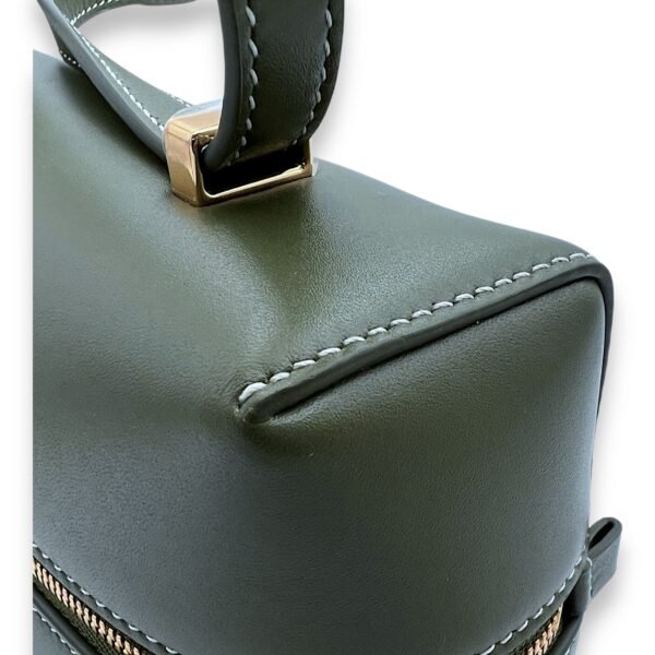 Extra Bag L27 Shoulder Bag Green in Calfskin, Gold hardware - Image 8