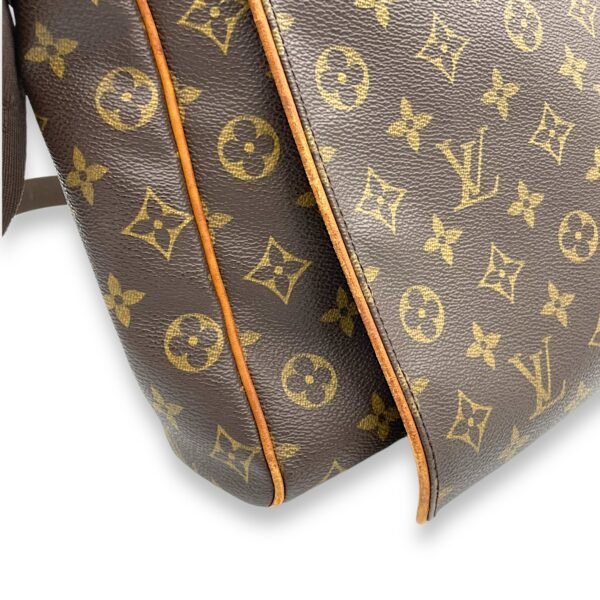 Abbesses Messenger bag in Monogram coated canvas, Gold Hardware - Image 10