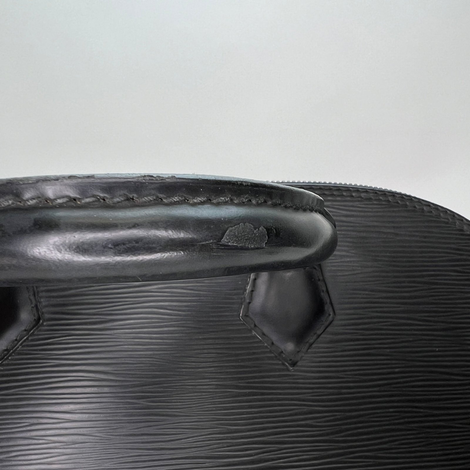 Alma PM Black Top Handle Bag in Epi Leather, Gold hardware - Image 7