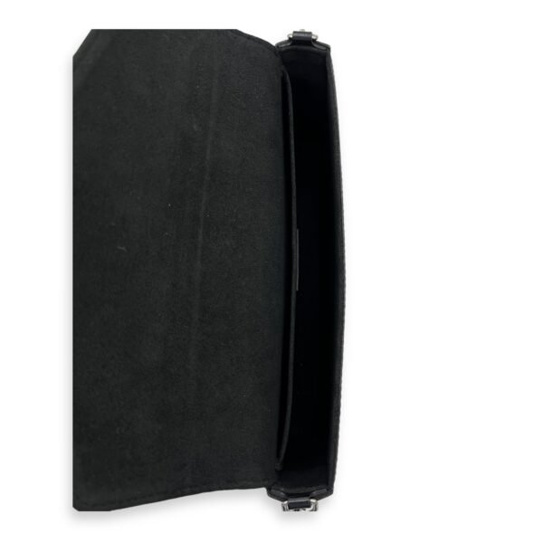Felicie Black Wallet On Chain in Epi Leather, Silver hardware - Image 6