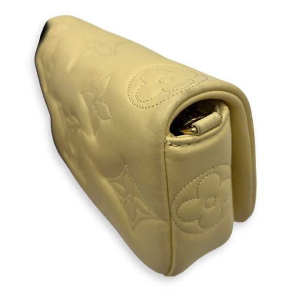 Bubblegram Wallet on Strap Yellow Crossbody Bag in Lambskin, Gold hardware - Image 14
