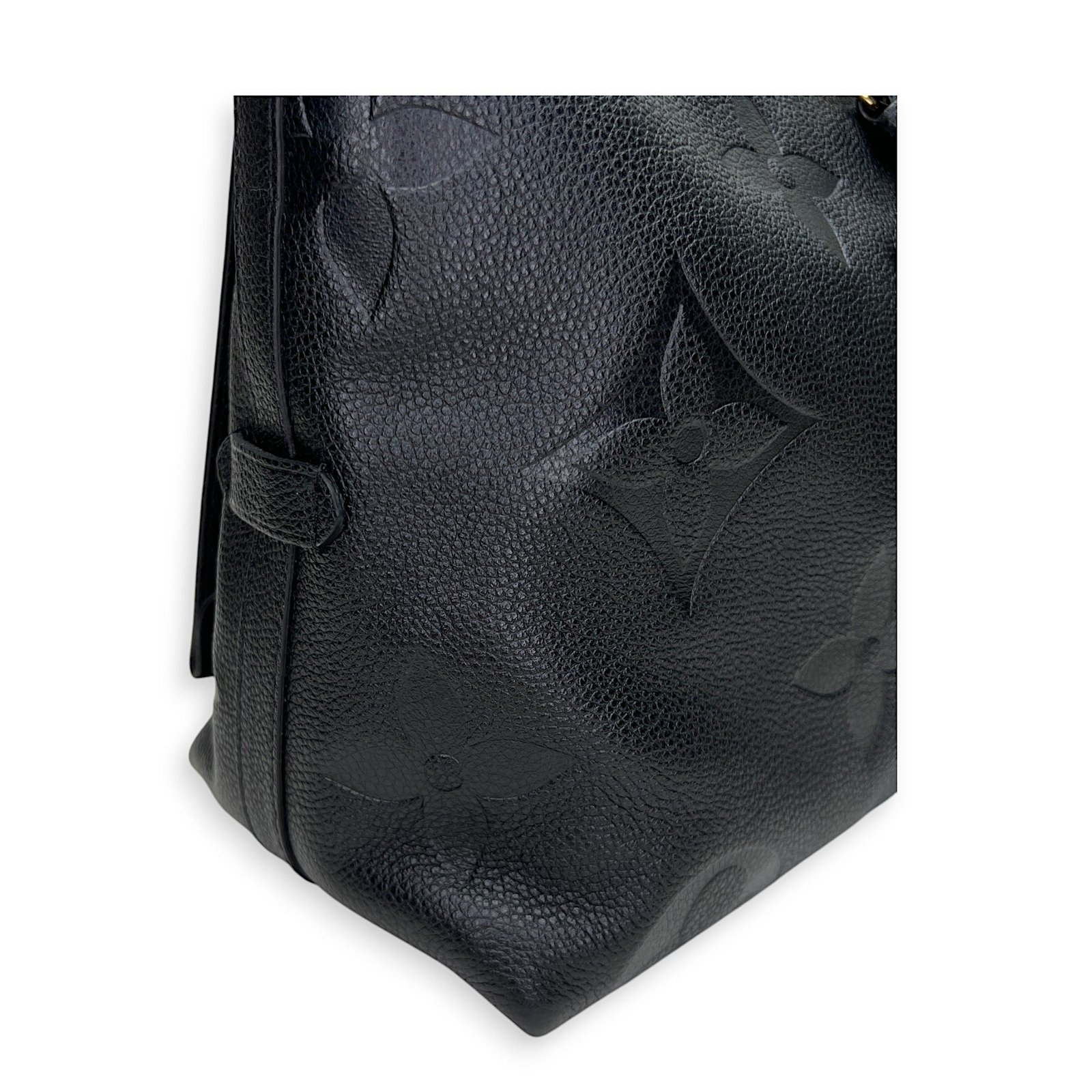 Carryall PM Shoulder bag in Monogram Empreinte leather, Gold Hardware - Image 8