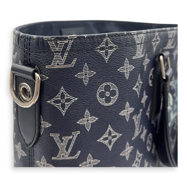 Chapman Brothers Tote Bag Blue in Coated Canvas, Silver hardware - Image 25