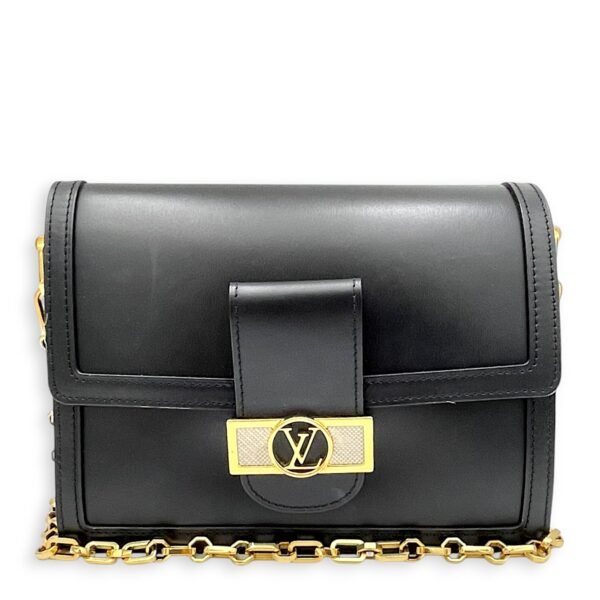 Dauphine MM Black Shoulder Bag in Calfskin, Gold hardware