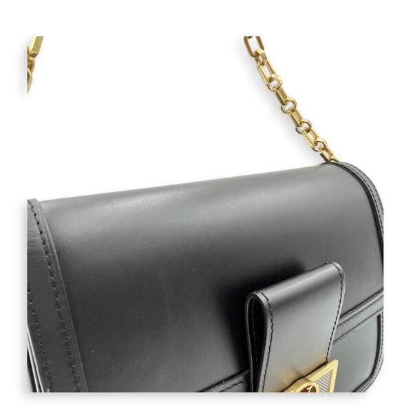 Dauphine MM Black Shoulder Bag in Calfskin, Gold hardware - Image 6