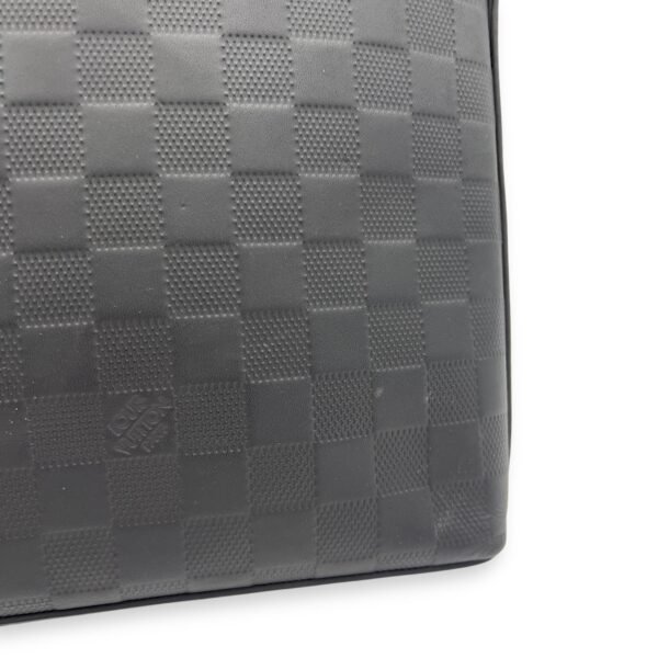 Discovery Messenger Black in Calfskin, Silver hardware - Image 17