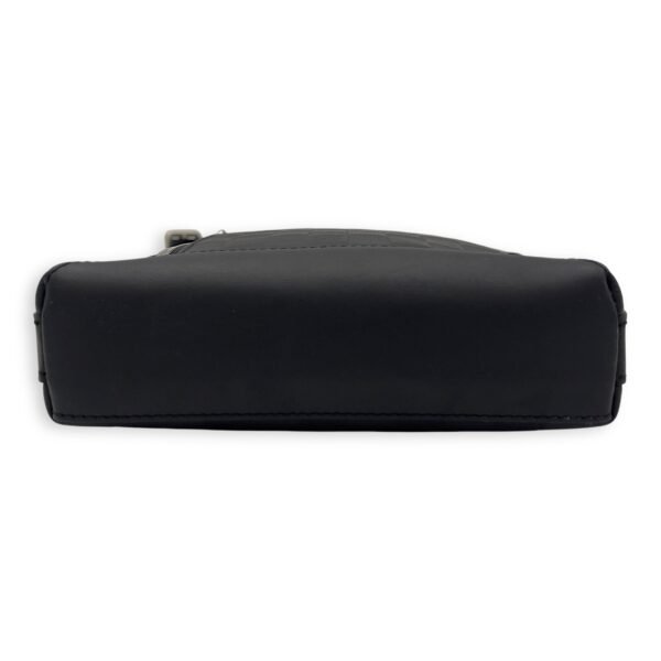 Discovery Messenger Black in Calfskin, Silver hardware - Image 5