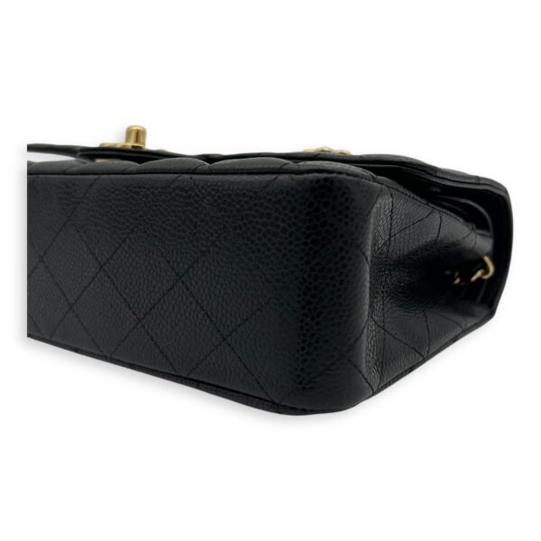 Classic Flap Medium Black Shoulder Bag in Caviar Leather, Gold hardware - Image 9