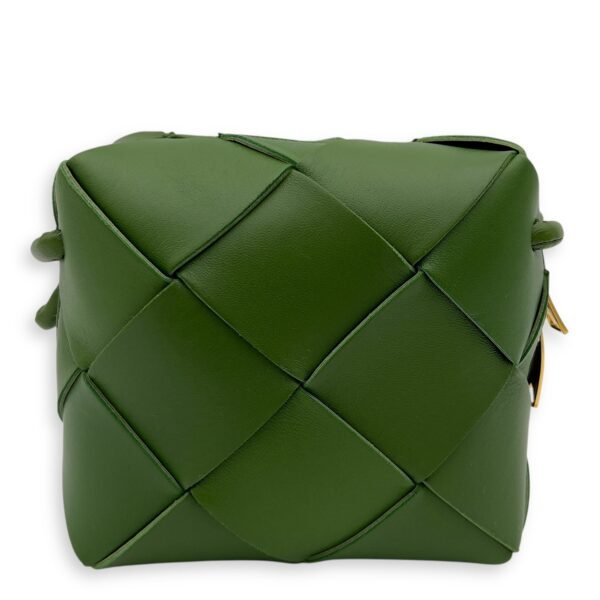 Cassette Shoulder Bag Green in Lambskin, Gold hardware