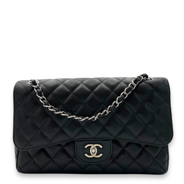 Classic Shoulder Bag Jumbo Black in Caviar Leather, Silver hardware