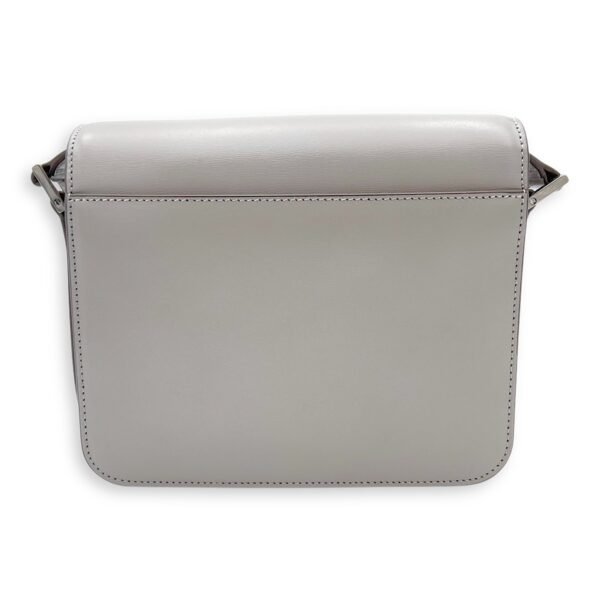 Le 61 Saddle Grey Shoulder Bag in Calfskin, Silver hardware - Image 2