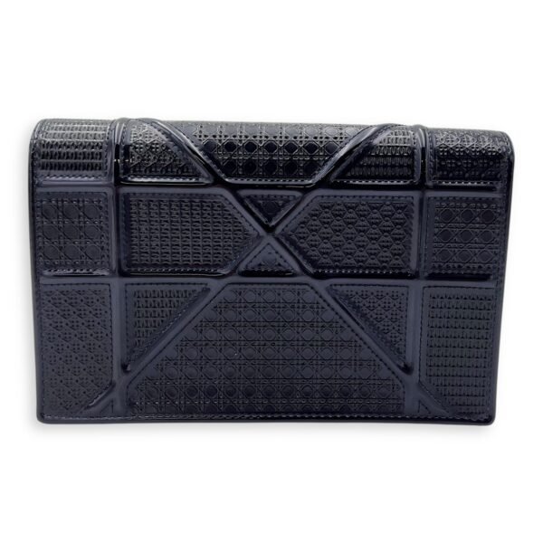 Diorama Wallet On Chain Blue in Patent Leather, Light Gold hardware - Image 2