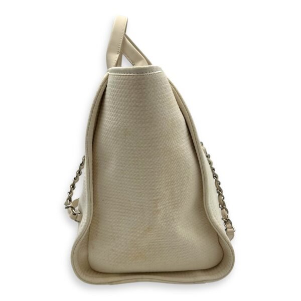 Deauville Tote Bag White in Canvas, Silver hardware - Image 3