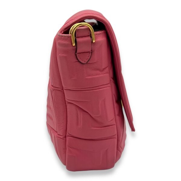 Baguette Shoulder Bag Pink in Calfskin, Gold hardware - Image 3