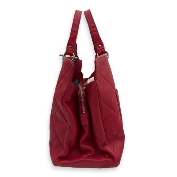CC Tote Bag Red in Caviar Leather, Silver hardware - Image 3
