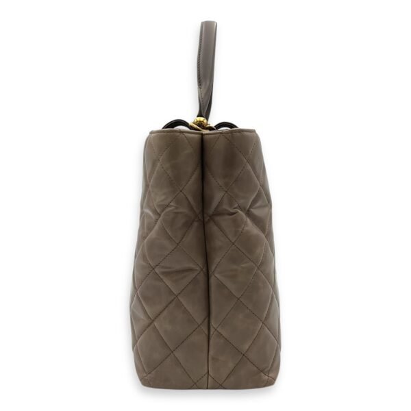 Gold Bar Beige Top Handle Bag in Calfskin, Gold hardware - Image 3