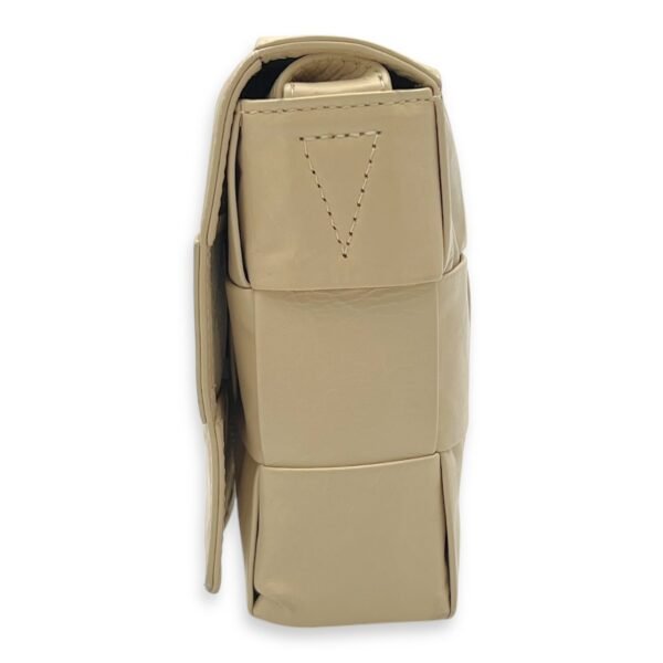 Cassette Crossbody Bag Beige in Calfskin, Silver hardware - Image 3
