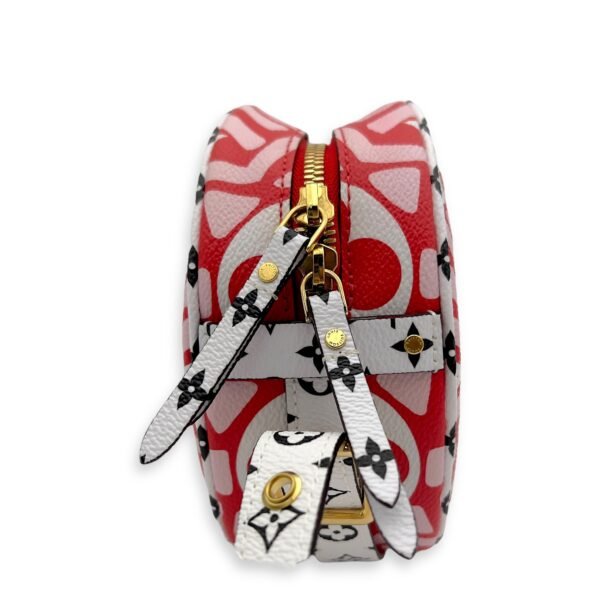 Boite a Chapeau PM Red Shoulder Bag in Coated Canvas, Gold hardware - Image 3