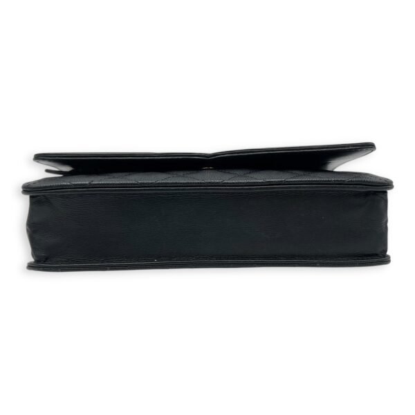 Filigree Wallet On Chain Black in Caviar Leather, Gold hardware - Image 5