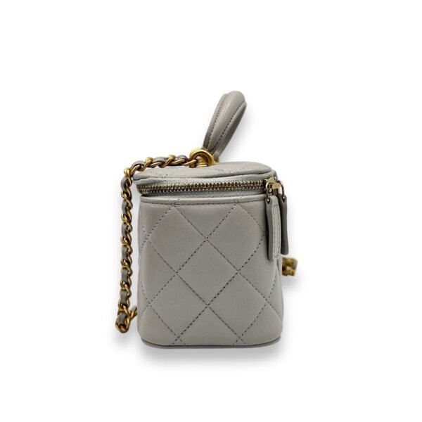 CC Vanity Bag Grey in Lambskin, Gold hardware - Image 4