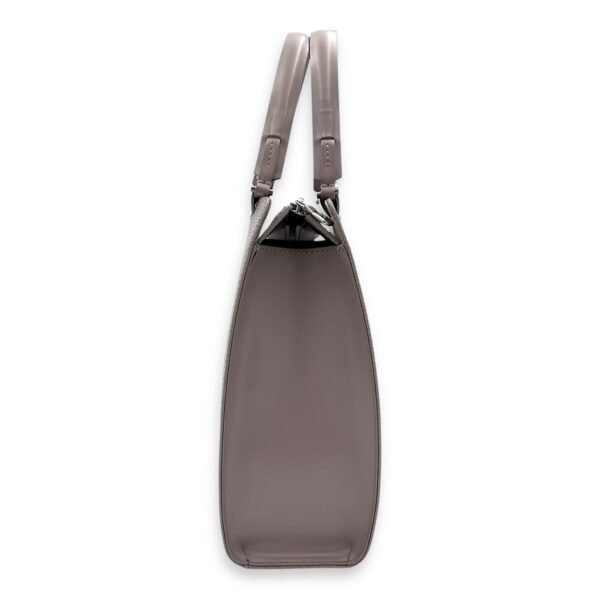 Figari Shoulder Bag Grey in Epi Leather, Silver hardware - Image 4