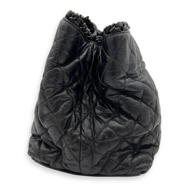 Chain Quilt Black Tote Bag in Calfskin, so black hardware - Image 5