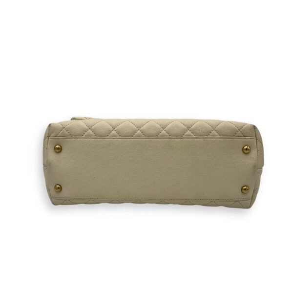 Coco Medium Top handle bag in Caviar leather, Gold Hardware - Image 4