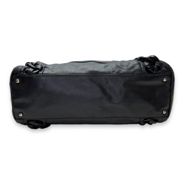 Modern Chain Rhodoid East West Black Shoulder Bag in Calfskin, Lacquered Metal hardware - Image 5