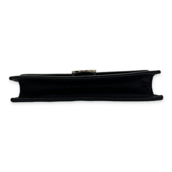 Interlocking G Wallet On Chain Black in Calfskin, Light Gold hardware - Image 5