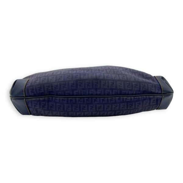 FF Zucca Shoulder Bag Blue in Jacquard, Gold hardware - Image 5