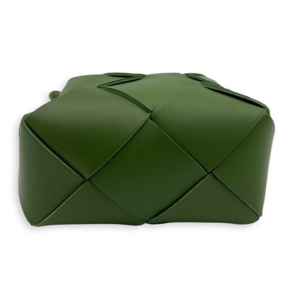 Cassette Shoulder Bag Green in Lambskin, Gold hardware - Image 5