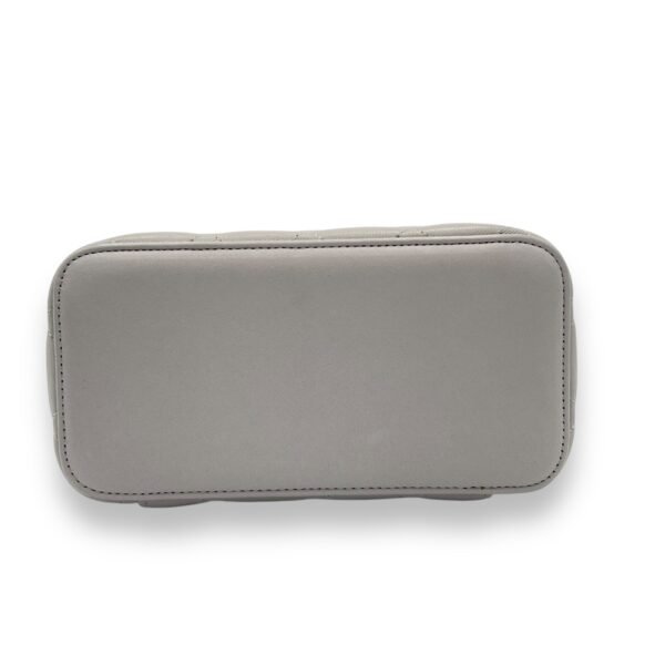 CC Vanity Bag Grey in Lambskin, Gold hardware - Image 5