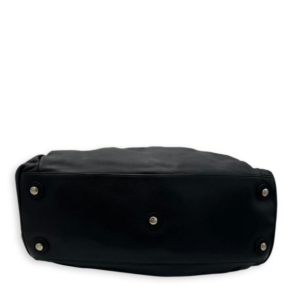 Le Trente Black Shoulder Bag in Calfskin, Silver hardware - Image 5