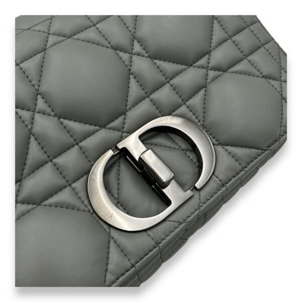 Caro Medium Grey Shoulder Bag in Lambskin, Silver hardware - Image 6