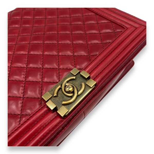 Boy Shoulder Bag Large Red in Calfskin, Gold hardware - Image 6