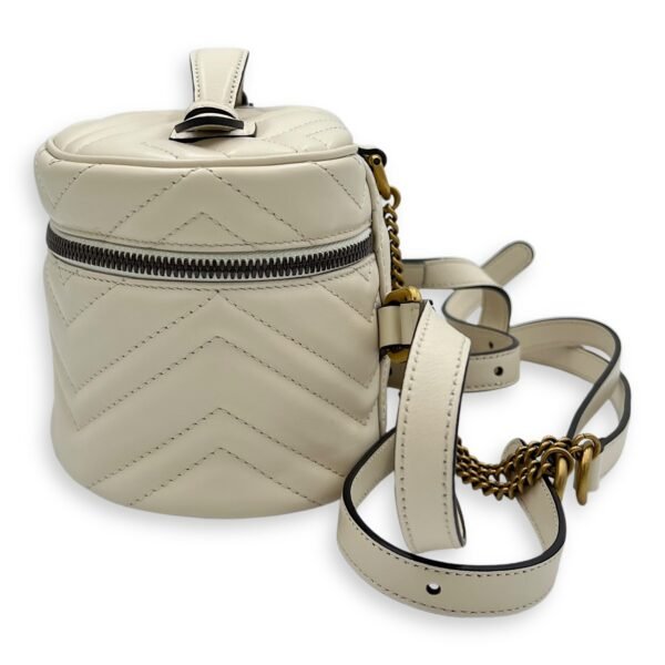 GG Marmont Backpack White in Calfskin, Gold hardware - Image 4