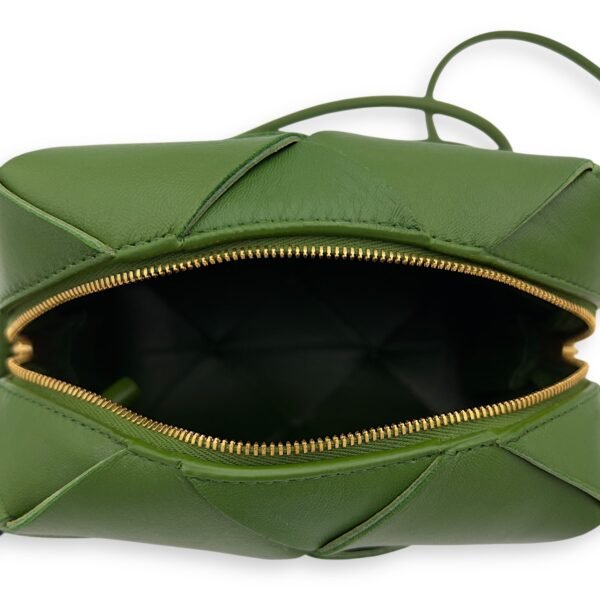 Cassette Shoulder Bag Green in Lambskin, Gold hardware - Image 6